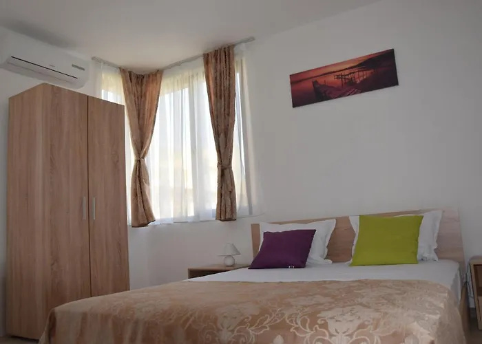 Guest house Casa Del Mar 3*